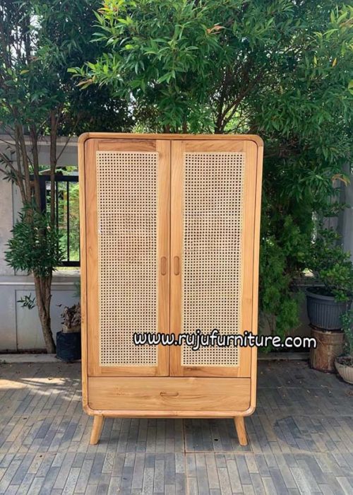 wardrobe 001