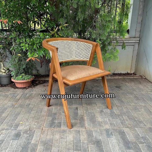 Rocky Rottan Chair - Image 2